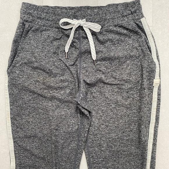 VUORI The Rise The Shine Jogger Charcoal Gray Stripe XS - Picture 5 of 12